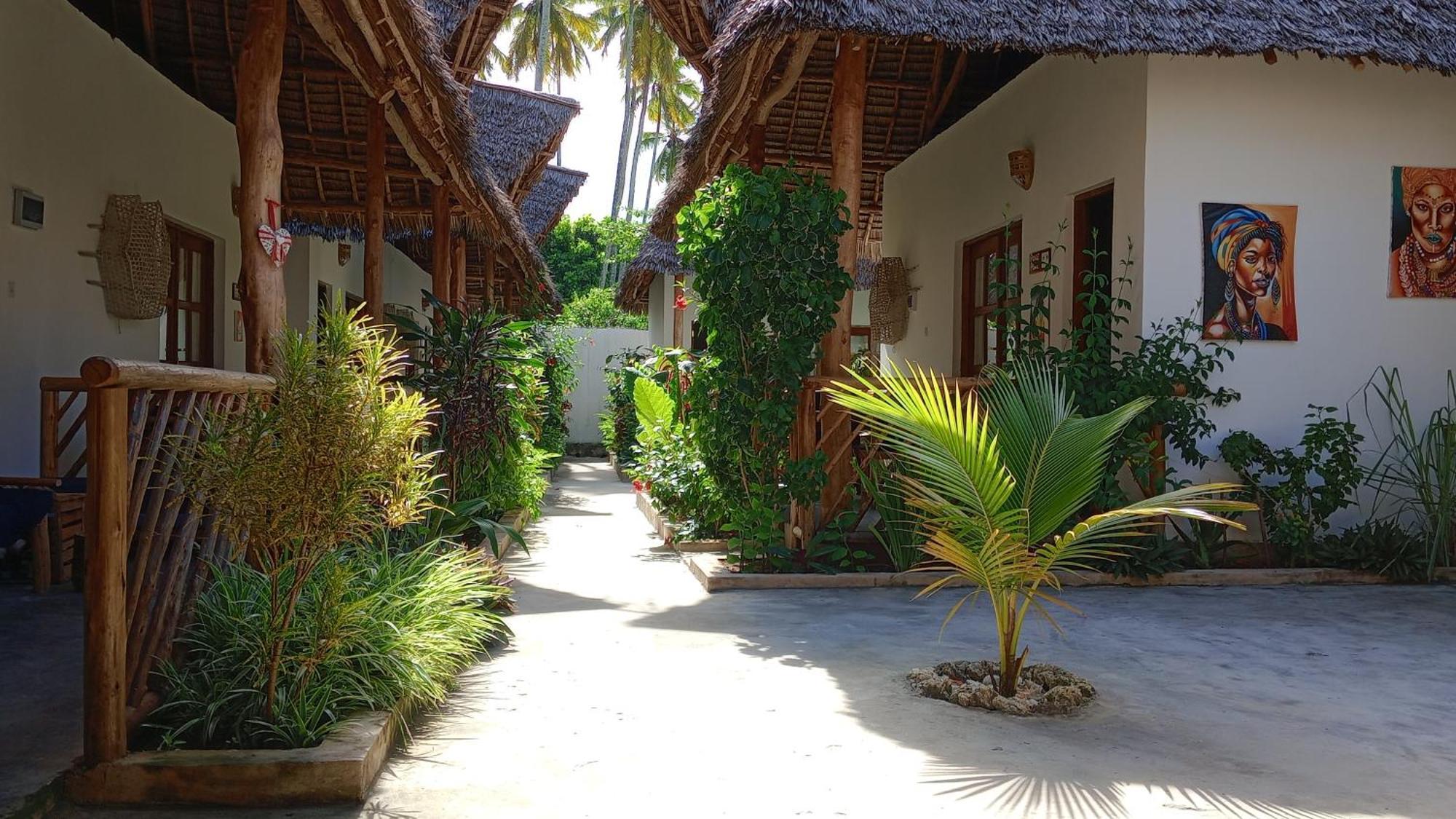 Polly Lodge Bungalow Zanzibar Kiwengwa Kiwengwa  Eksteriør billede