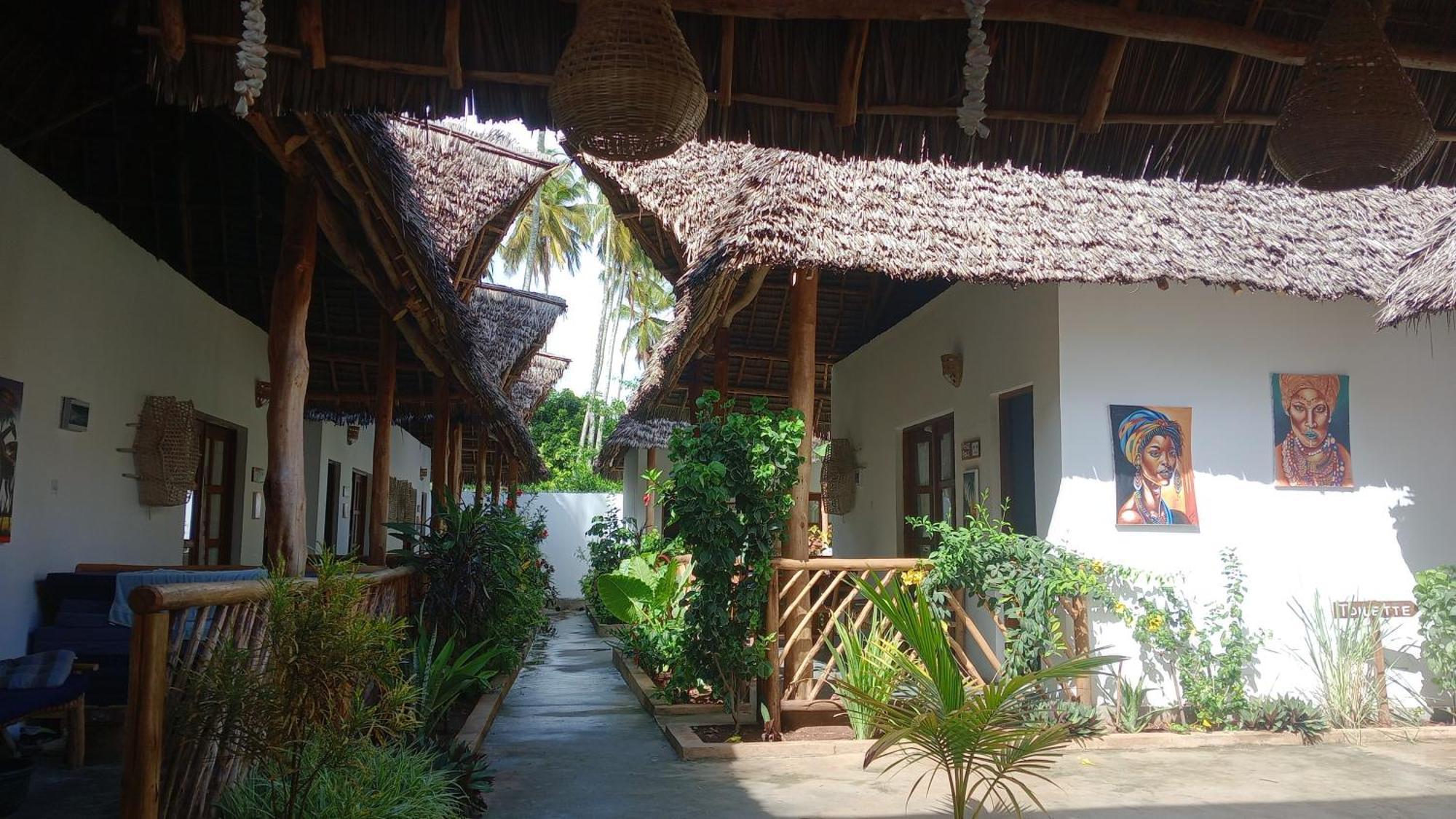 Polly Lodge Bungalow Zanzibar Kiwengwa Kiwengwa  Eksteriør billede